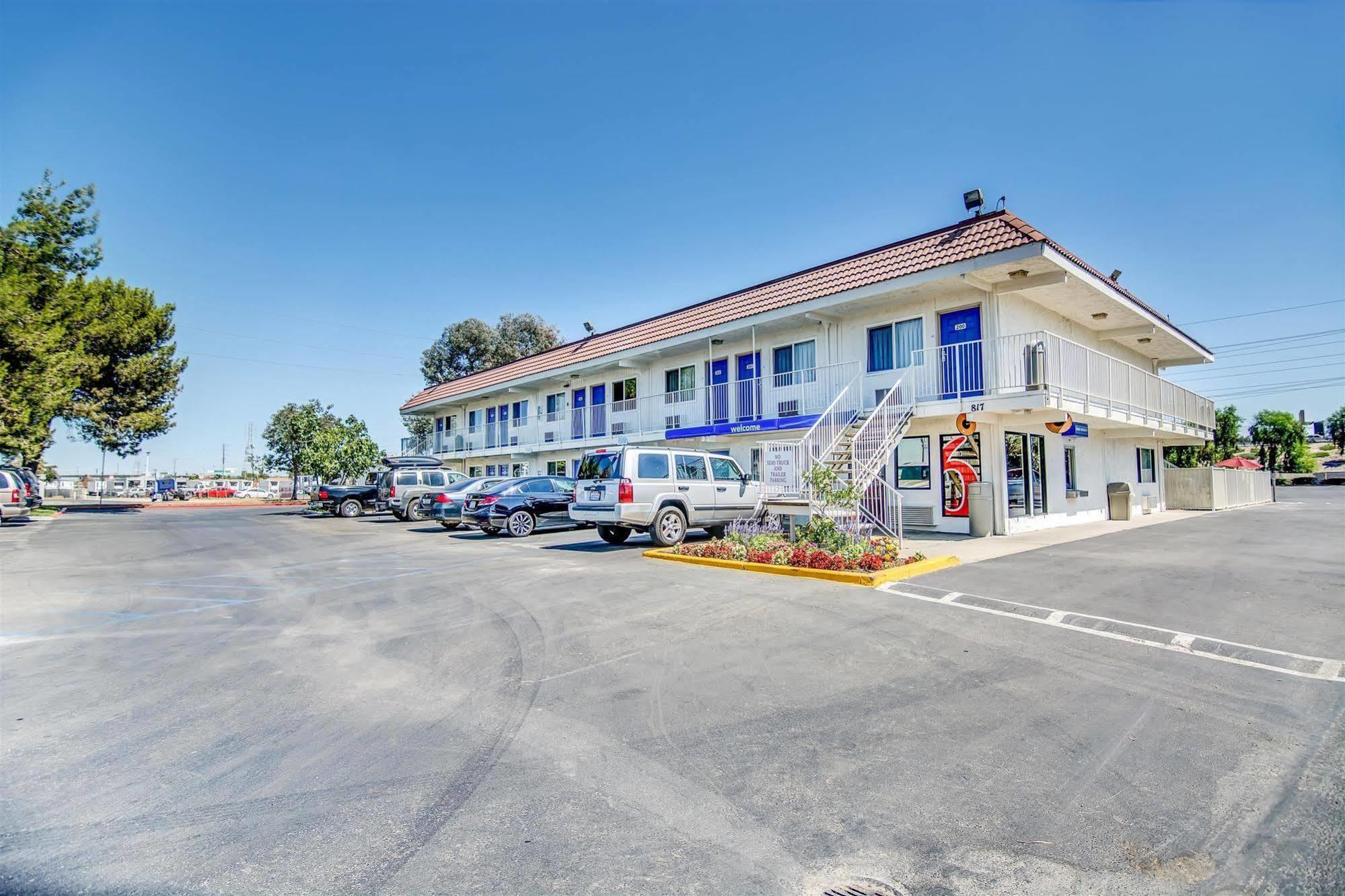 Motel 6-Stockton, Ca - Charter Way West ภายนอก รูปภาพ